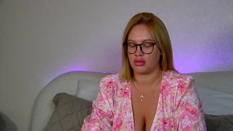 Maria online show from October 18, 2025, 6:41 pm