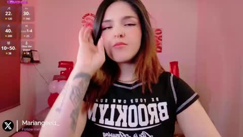 mariangeel_ online show from February 18, 2025, 1:32 am