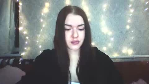 Snapshot of mariangloom chatting on April 25, 2026, 10:18 pm mariangloom online show from April 25, 2026, 10:18 pm