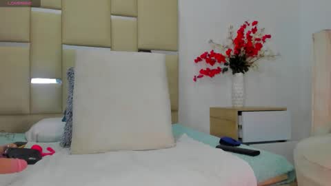 marianls01 online show from February 1, 2026, 7:23 pm