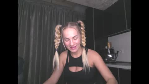 marianna1977 online show from February 1, 2026, 7:23 pm