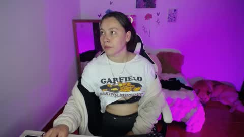 Mariana online show from October 13, 2025, 3:39 am