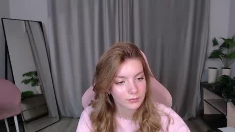 Snapshot of marianna_meow246 chatting on June 12, 2026, 7:24 pm marianna_meow246 online show from June 12, 2026, 7:24 pm