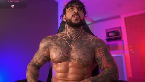 Snapshot of mariano_costa chatting on October 22, 2025, 4:13 am Mariano Costa online show from October 22, 2025, 4:13 am