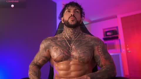 Snapshot of mariano_costa chatting on October 28, 2025, 5:33 am Mariano Costa online show from October 28, 2025, 5:33 am