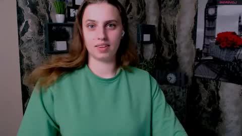 Snapshot of mariatess_ chatting on April 23, 2026, 9:08 am Mariia online show from April 23, 2026, 9:08 am