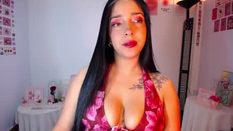 Nicolle online show from July 31, 2026, 2:55 am