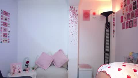 Nicolle online show from August 6, 2026, 8:38 am