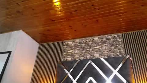 marie_hss online show from April 17, 2026, 9:40 pm