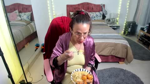 marie online show from February 11, 2025, 6:22 pm