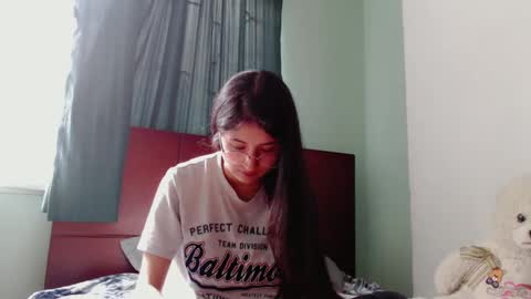 Snapshot of marie_pourtoi69 chatting on December 11, 2024, 9:34 pm 700 pm Washington time online show from December 11, 2024, 9:34 pm