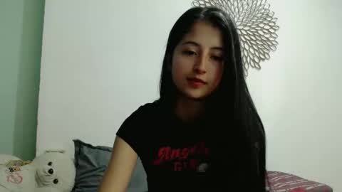 Snapshot of marie_pourtoi69 chatting on December 23, 2024, 12:46 am 700 pm Washington time online show from December 23, 2024, 12:46 am