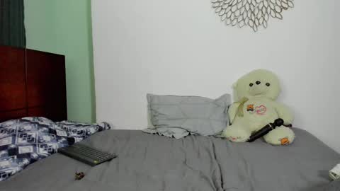 Snapshot of marie_pourtoi69 chatting on January 4, 2025, 4:33 am 700 pm Washington time online show from January 4, 2025, 4:33 am