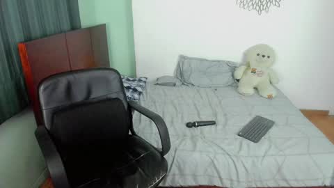 Snapshot of marie_pourtoi69 chatting on January 14, 2025, 3:32 am 700 pm Washington time online show from January 14, 2025, 3:32 am