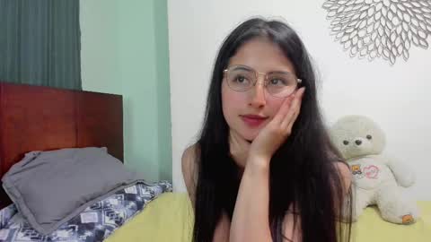 Snapshot of marie_pourtoi69 chatting on February 14, 2025, 12:30 am 700 pm Washington time online show from February 14, 2025, 12:30 am
