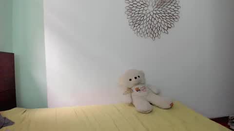 Snapshot of marie_pourtoi69 chatting on February 14, 2025, 9:21 pm 700 pm Washington time online show from February 14, 2025, 9:21 pm