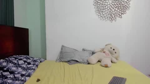 Snapshot of marie_pourtoi69 chatting on February 20, 2025, 3:23 am 700 pm Washington time online show from February 20, 2025, 3:23 am