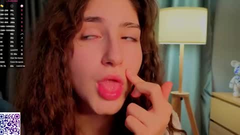 Maria online show from November 15, 2025, 9:00 pm