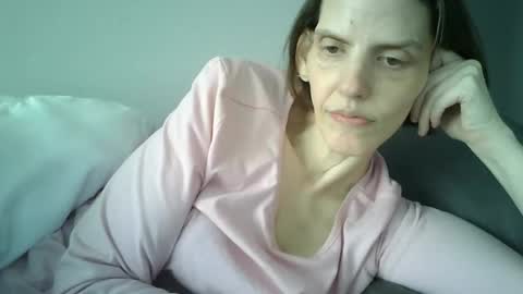 Mariejojo online show from April 8, 2026, 5:02 pm