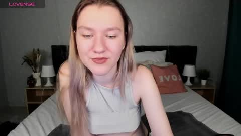 mariel_brown online show from February 11, 2025, 12:27 pm