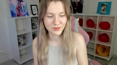 mariel_brown online show from February 18, 2025, 11:22 am