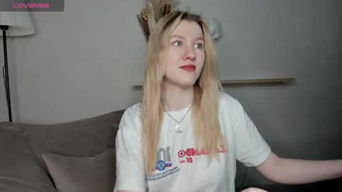 mariel_brown online show from December 2, 2025, 8:08 am