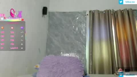 Snapshot of mariel_sins21 chatting on May 22, 2026, 4:45 pm Mariie online show from May 22, 2026, 4:45 pm