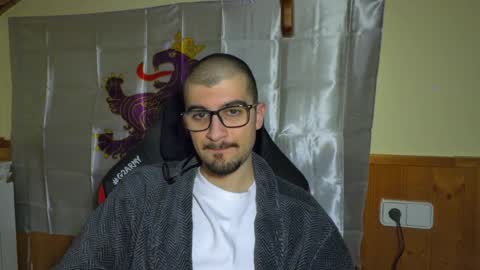 Marie online show from April 4, 2026, 8:28 pm