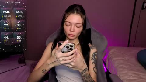 Snapshot of mariella__adams chatting on May 4, 2026, 4:36 pm Maria online show from May 4, 2026, 4:36 pm