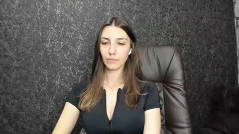 Snapshot of marielleanker chatting on September 19, 2025, 2:51 pm marielleanker online show from September 19, 2025, 2:51 pm