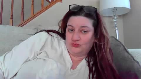 Marie online show from April 12, 2026, 2:22 pm