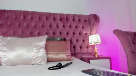 Marie online show from June 2, 2026, 1:46 pm