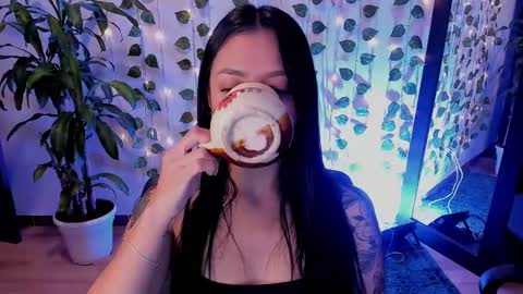 Maryyy online show from March 10, 2025, 1:10 pm