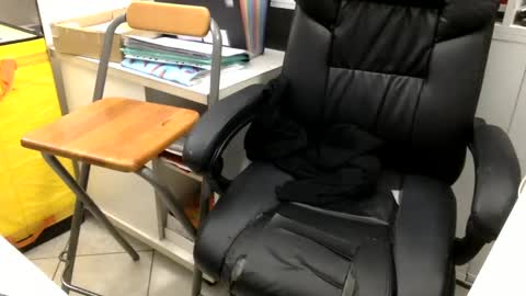 Mary... online show from March 6, 2025, 5:54 pm