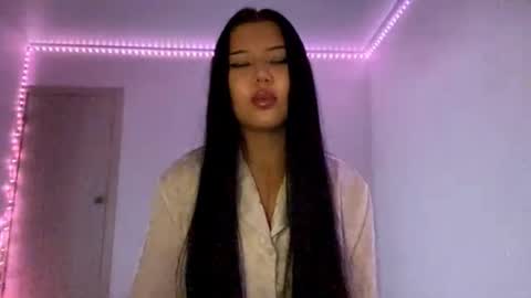 Viola TG Viola crooty online show from September 20, 2025, 4:30 pm