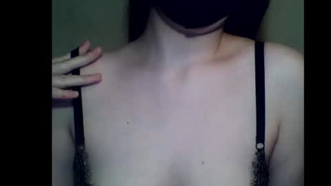 Snapshot of marilyn_mans0n chatting on February 15, 2025, 1:53 am Dita online show from February 15, 2025, 1:53 am