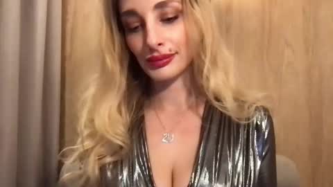 MarilynDevilish online show from January 1, 2025, 12:53 am