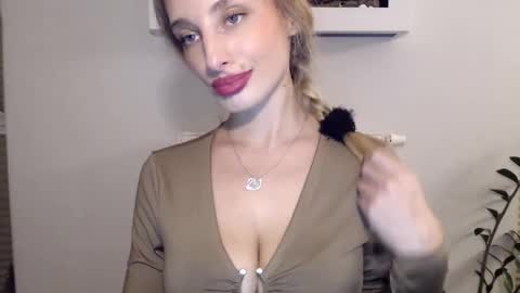 MarilynDevilish online show from January 16, 2025, 6:59 pm