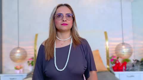 Marilyn Vega online show from June 25, 2026, 8:46 pm