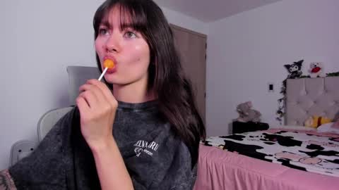 Snapshot of marin_kitoko chatting on October 3, 2025, 11:13 pm Marin kitoko online show from October 3, 2025, 11:13 pm