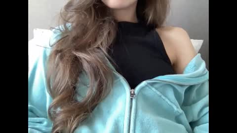 Marina online show from February 25, 2025, 12:03 pm
