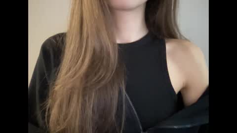 Marina online show from March 4, 2025, 3:26 pm