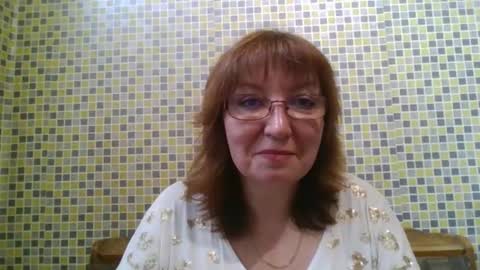 marinamrs online show from September 10, 2025, 2:39 pm