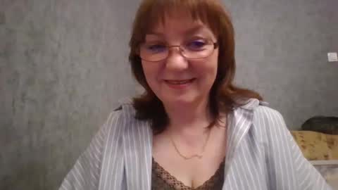 marinamrs online show from October 3, 2025, 7:00 pm