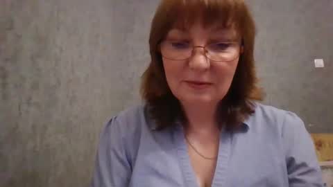 marinamrs online show from October 8, 2025, 6:27 pm