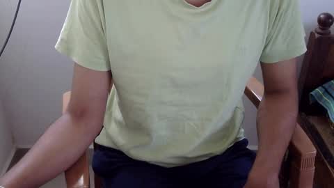Snapshot of marinavine chatting on April 26, 2026, 5:49 am The SHY UncutBoy online show from April 26, 2026, 5:49 am