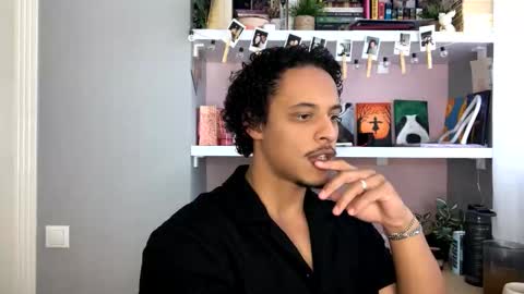 MarinaxMonroe online show from October 17, 2025, 2:19 pm