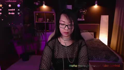 Marine  online show from March 4, 2025, 5:24 pm