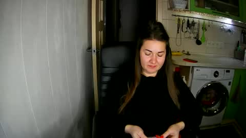MarinettaQhot online show from December 27, 2024, 4:32 pm