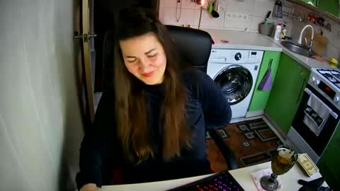 MarinettaQhot online show from February 16, 2025, 2:43 pm